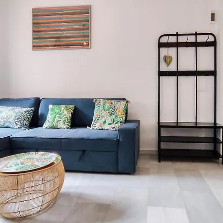 Apartment Plaza De Cristos Con Jardin By Sharingco *