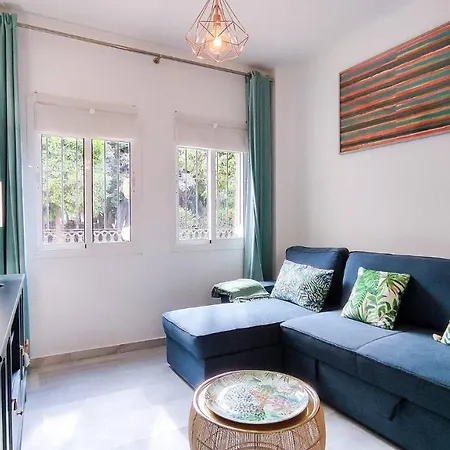 Apartment Plaza De Cristos Con Jardin By Sharingco Malaga